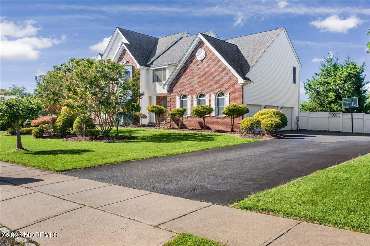 10 Huxley Court Marlboro NJ 07746
