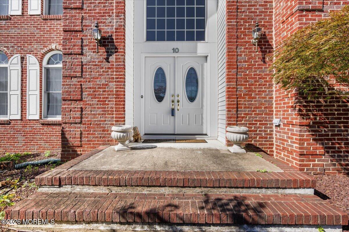 10 Huxley Court Marlboro NJ 07746