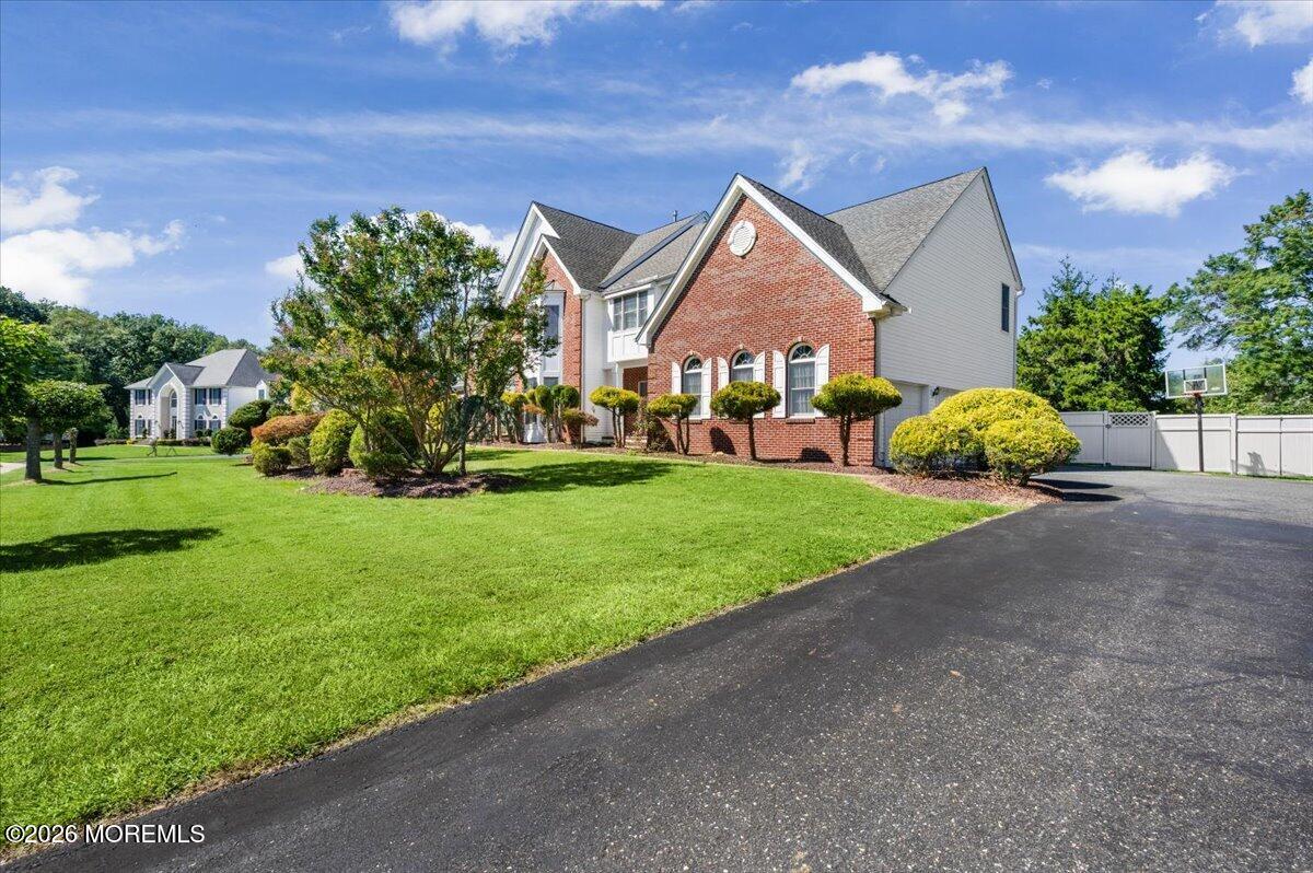 10 Huxley Court Marlboro NJ 07746