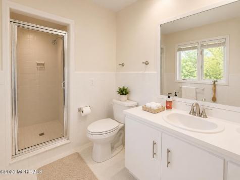 2 Borden Road Middletown NJ 07748