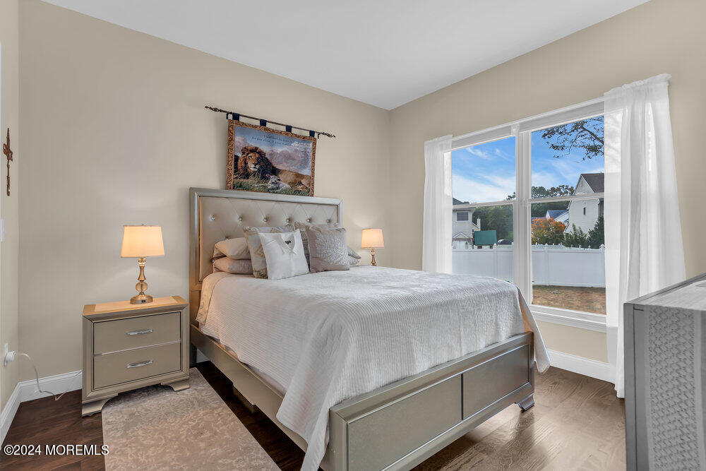 61 Serpentine Drive Bayville NJ 08721