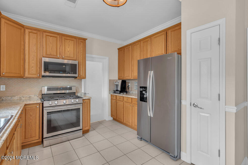 61 Serpentine Drive Bayville NJ 08721