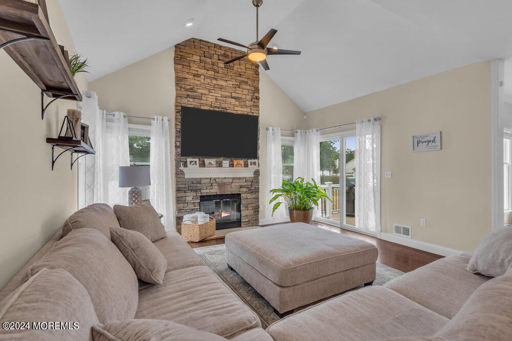 61 Serpentine Drive Bayville NJ 08721