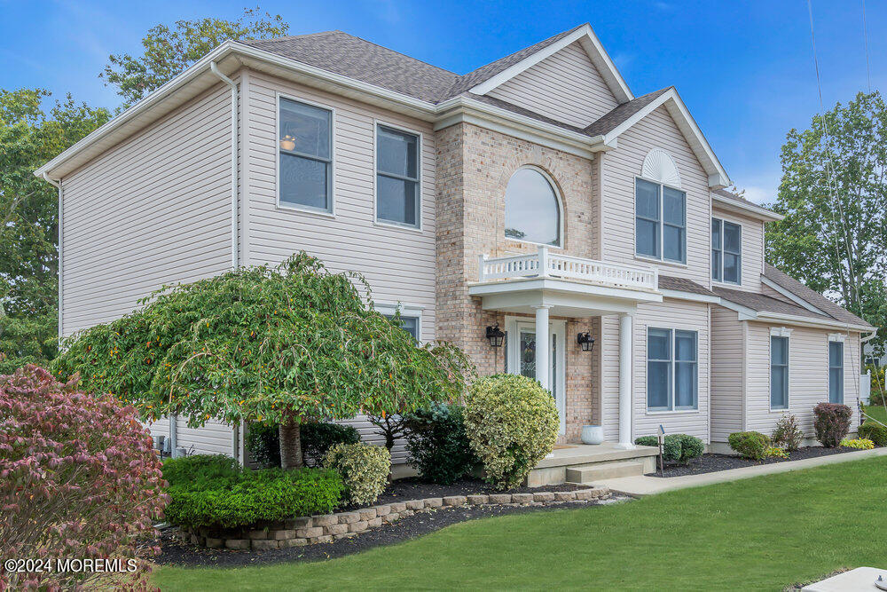 61 Serpentine Drive Bayville NJ 08721