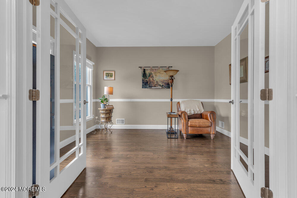 61 Serpentine Drive Bayville NJ 08721