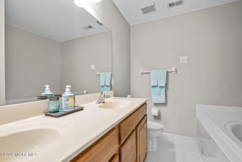 88 Brookfield Drive Jackson NJ 08527