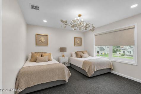 7 Dune Court Lakewood NJ 08701