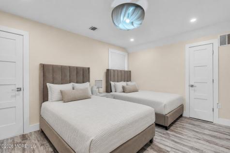 7 Dune Court Lakewood NJ 08701