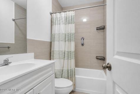 7 Dune Court Lakewood NJ 08701