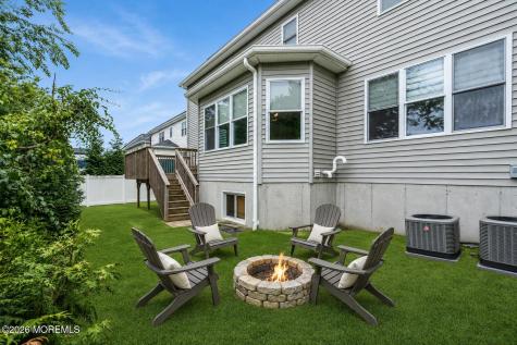 7 Dune Court Lakewood NJ 08701