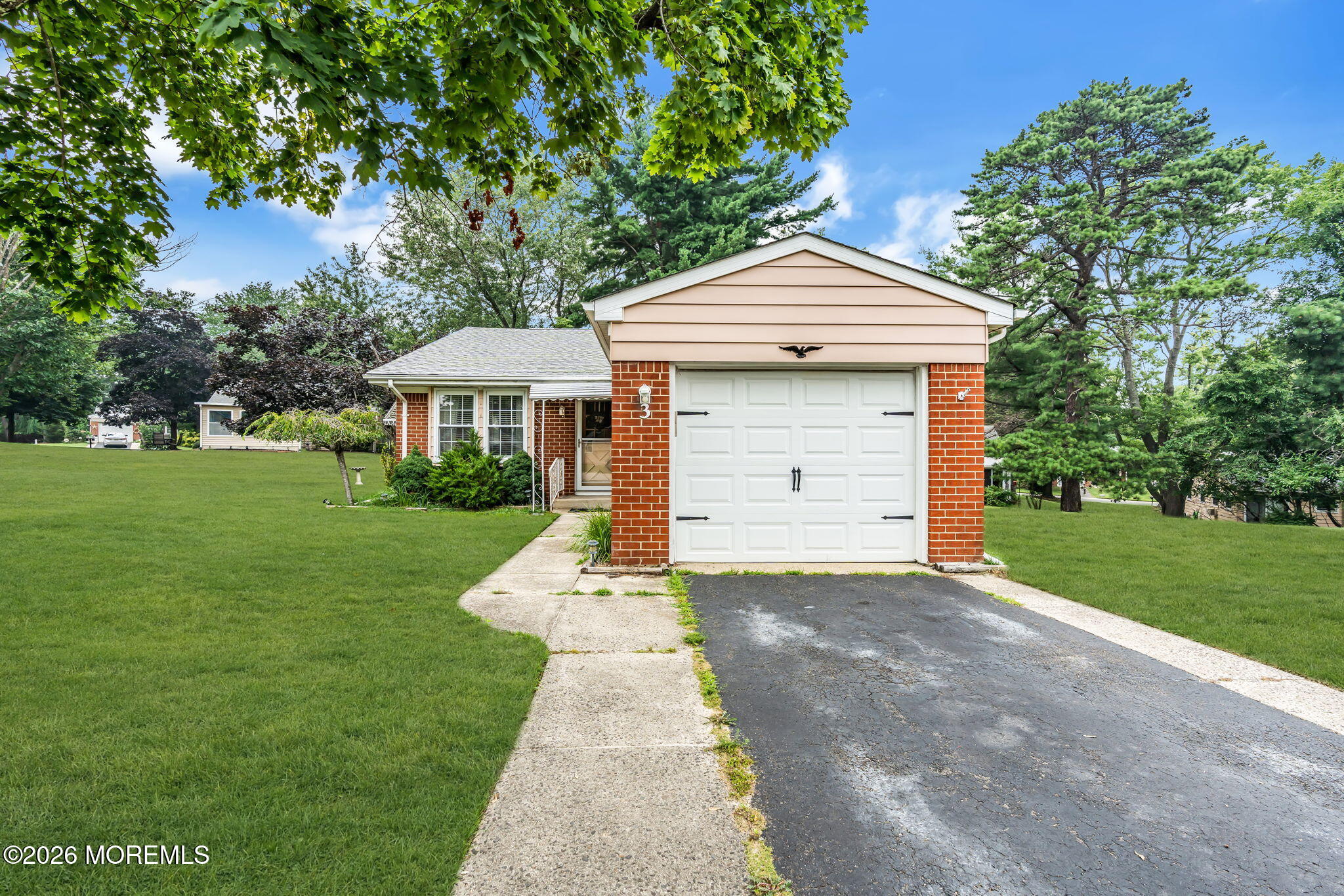 3 Lincoln Court Manchester NJ 08759