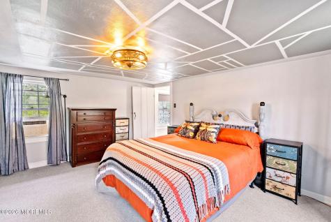 33 Kossman Street East Brunswick NJ 08816