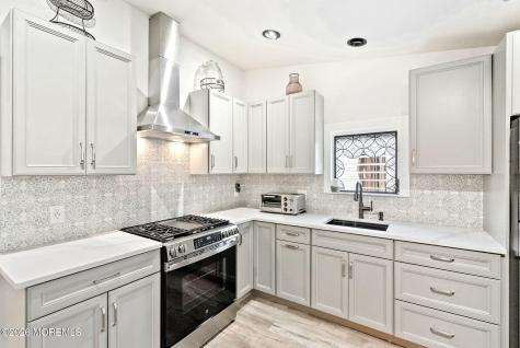 33 Kossman Street East Brunswick NJ 08816