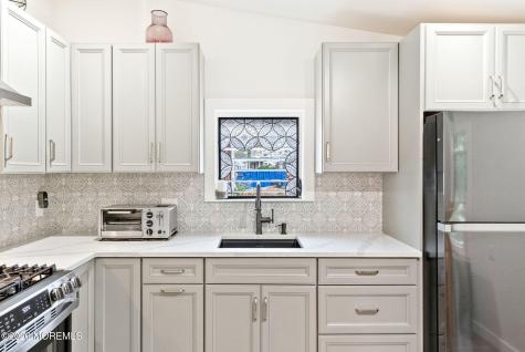 33 Kossman Street East Brunswick NJ 08816