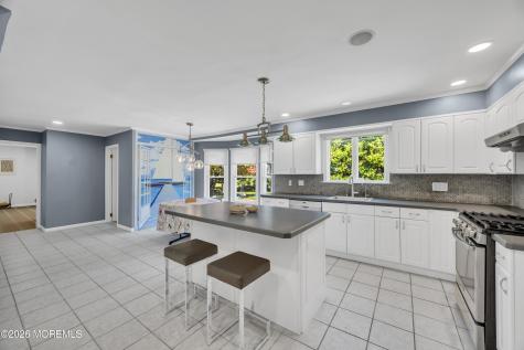 25 Surrey Lane Ocean Twp NJ 07712