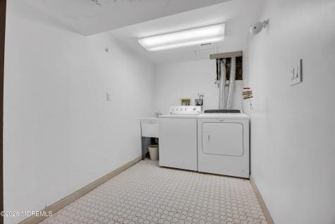 25 Surrey Lane Ocean Twp NJ 07712