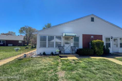 175 Columbine Avenue Whiting NJ 08759