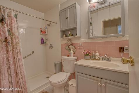 175 Columbine Avenue Whiting NJ 08759