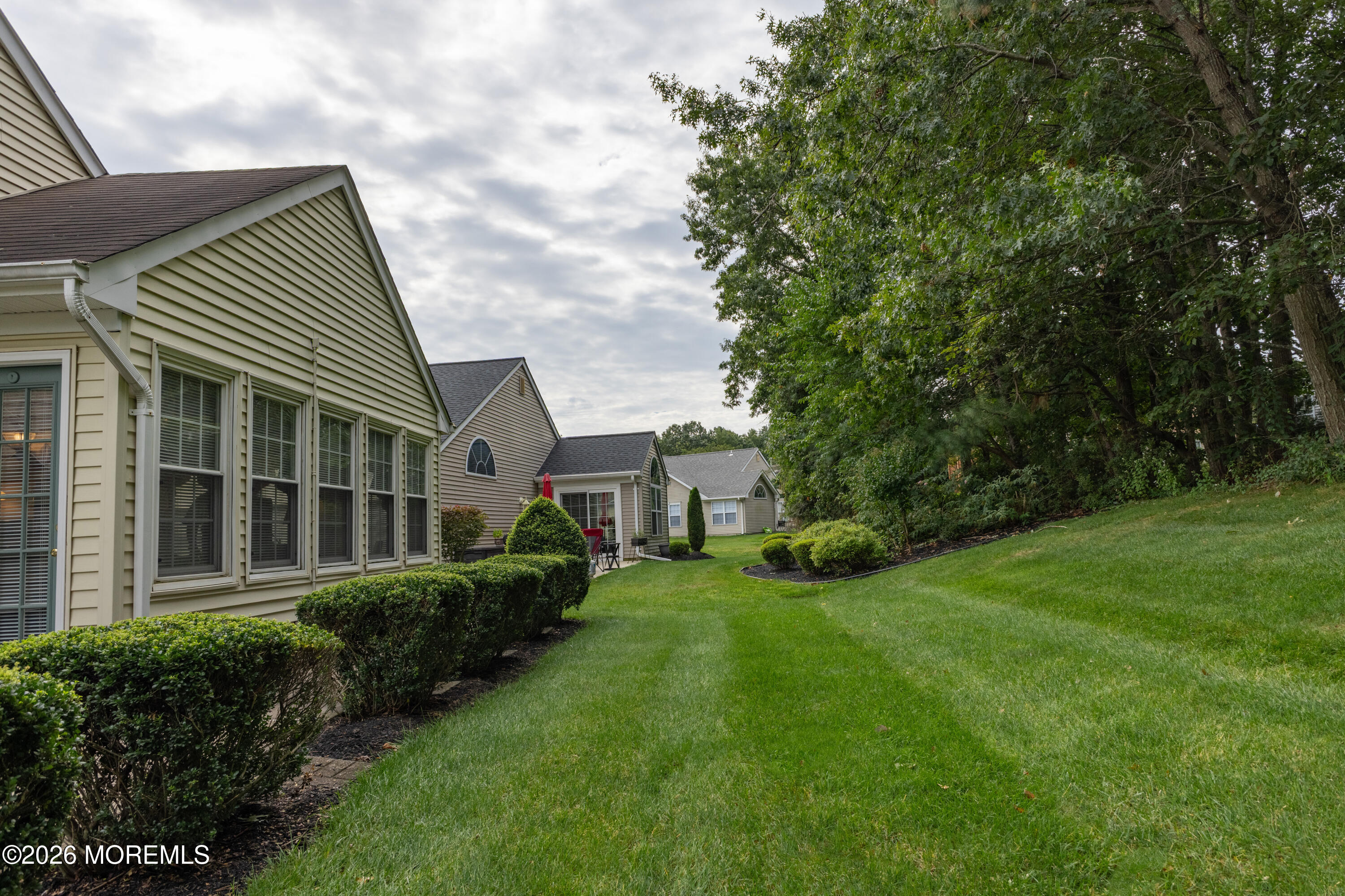 10 Wellington Lane Lakewood NJ 08701