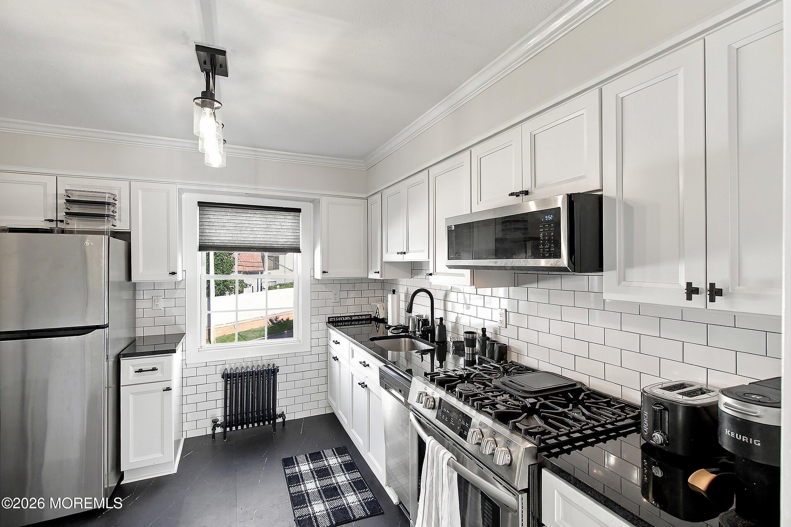 22 Pinckney Road Red Bank NJ 07701