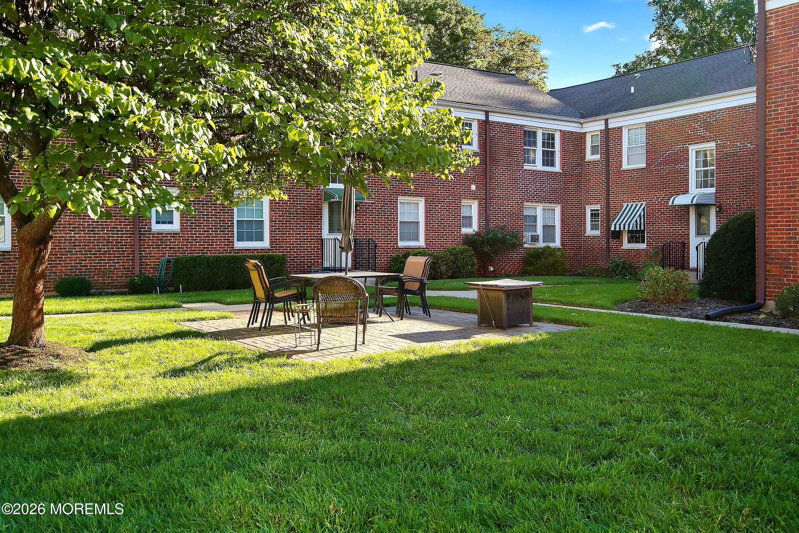22 Pinckney Road Red Bank NJ 07701