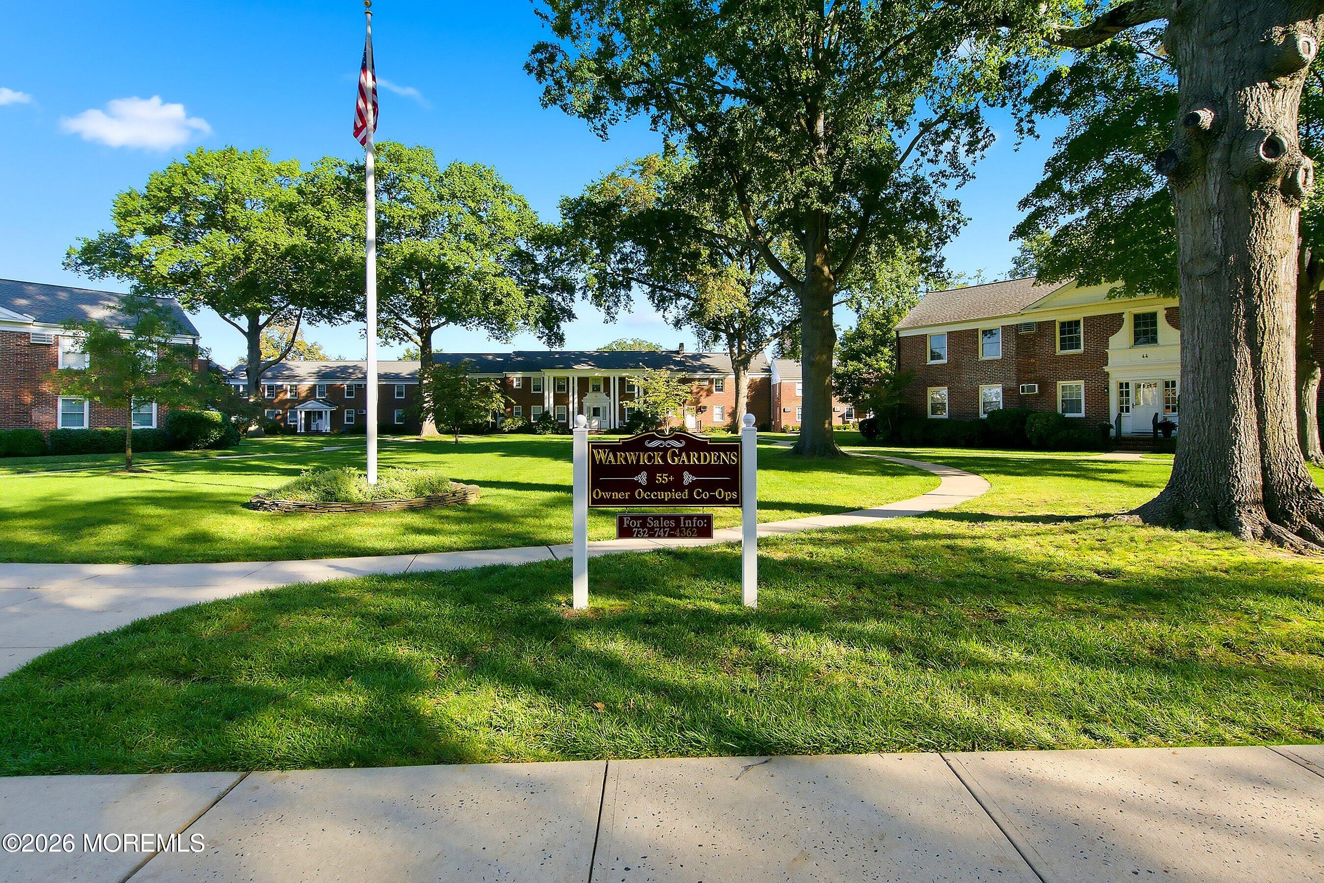 22 Pinckney Road Red Bank NJ 07701