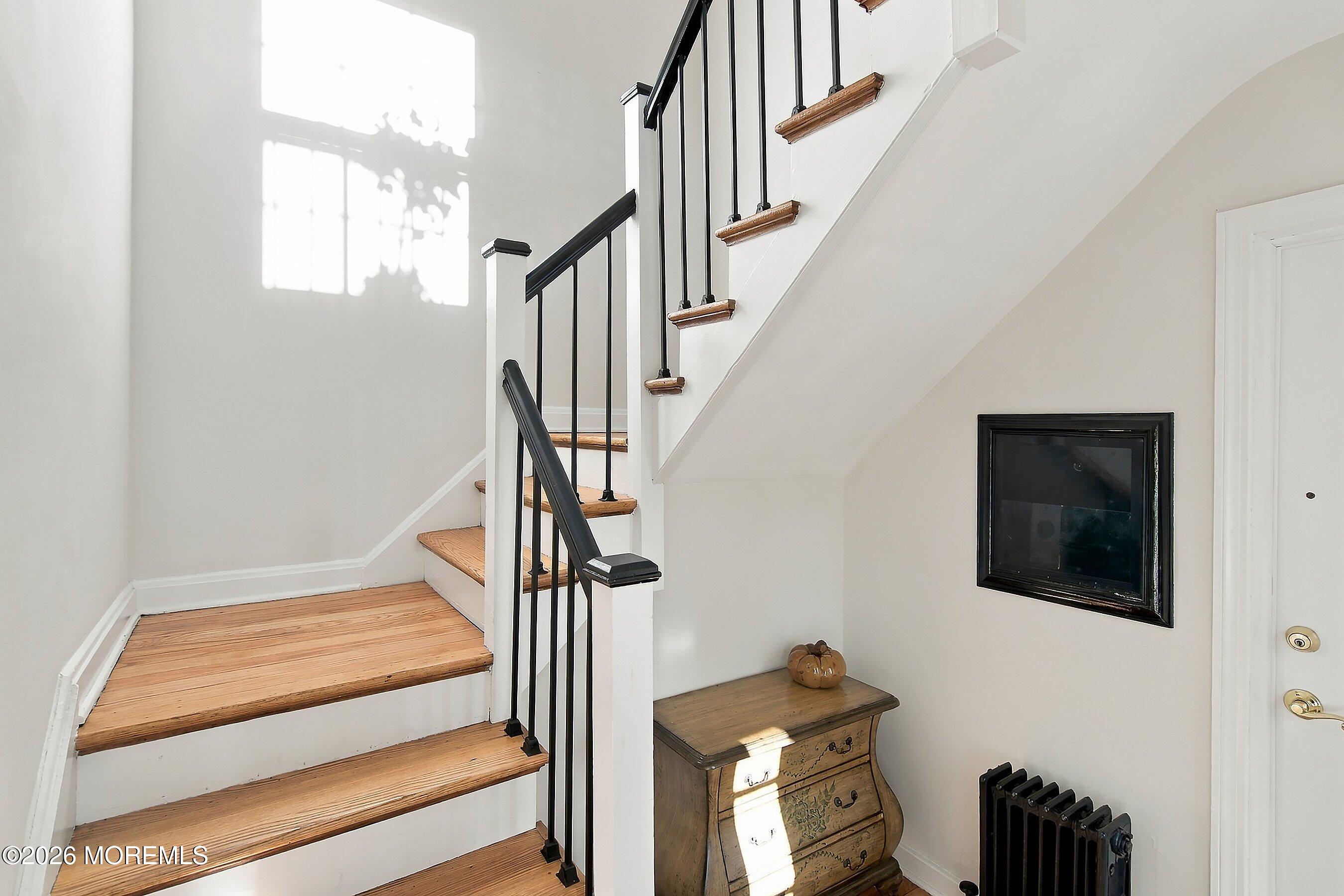 22 Pinckney Road Red Bank NJ 07701