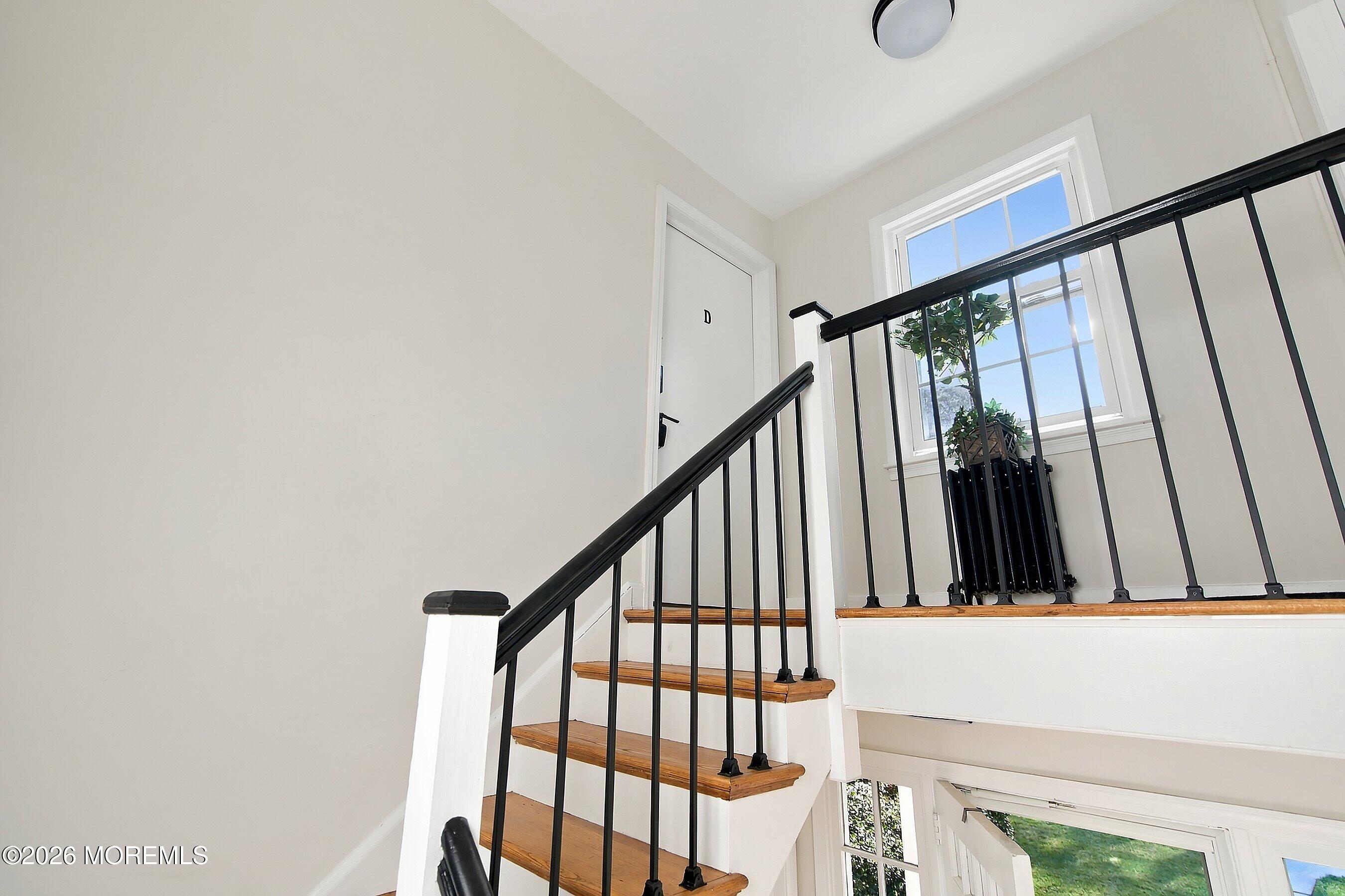 22 Pinckney Road Red Bank NJ 07701