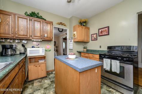 21 Willow Street Keansburg NJ 07734