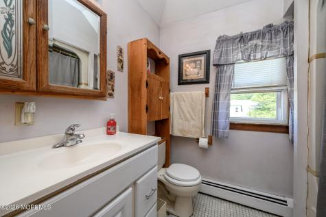 21 Willow Street Keansburg NJ 07734
