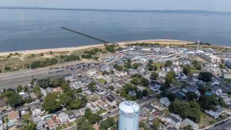 21 Willow Street Keansburg NJ 07734