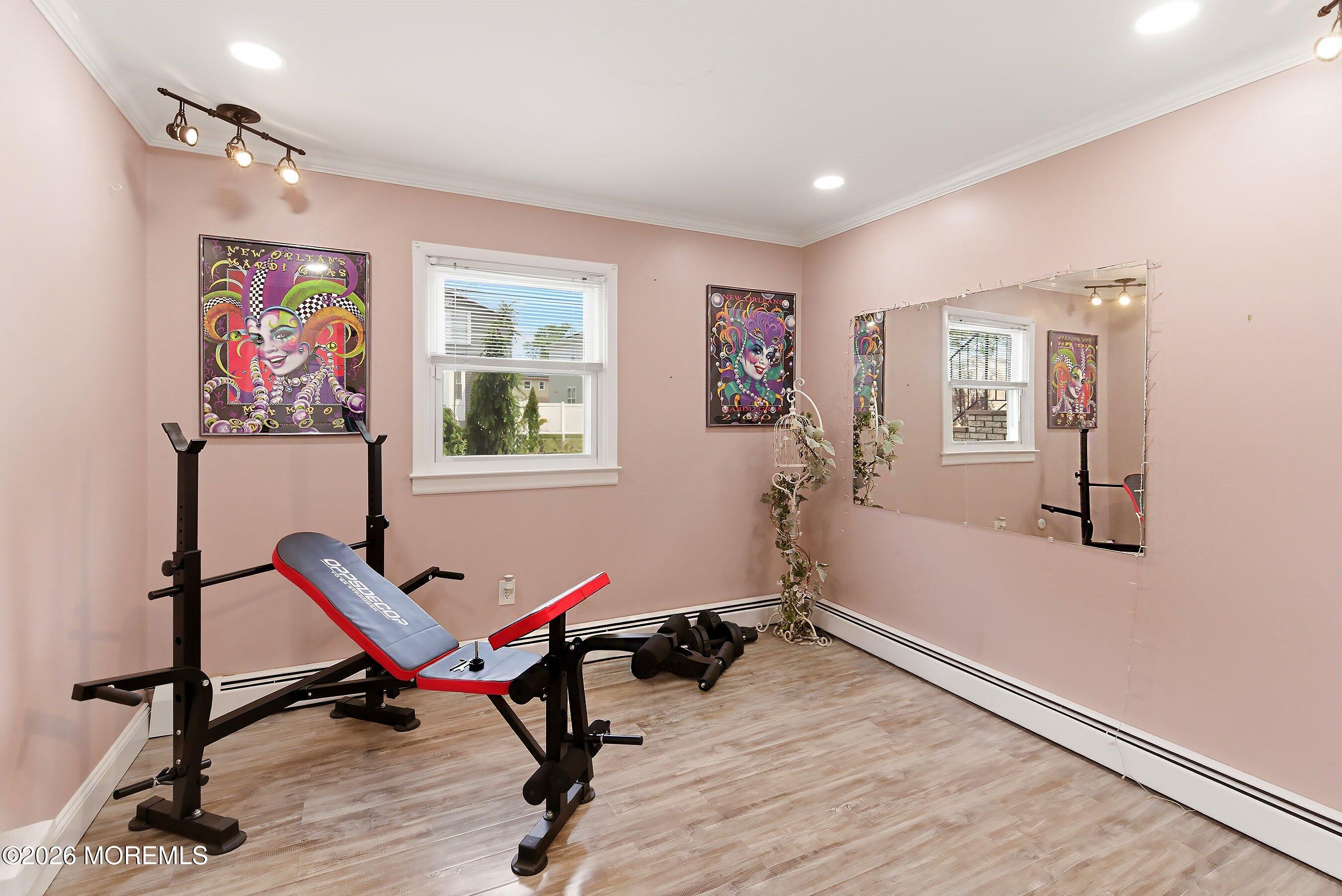 16 E Pleasant Avenue Sewaren NJ 07077