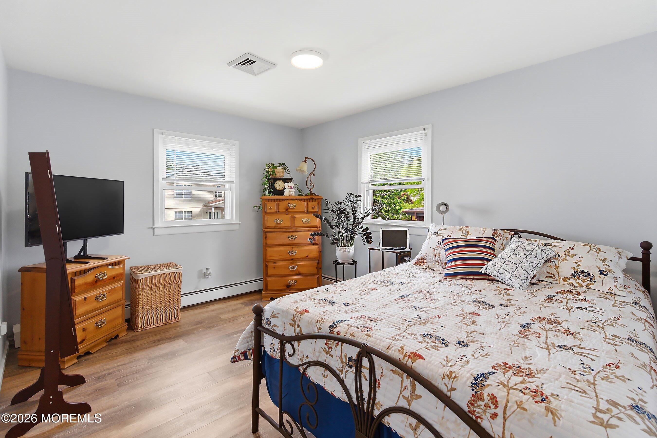 16 E Pleasant Avenue Sewaren NJ 07077
