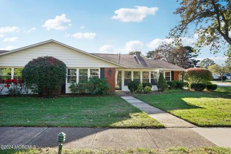 961b Argyll Circle Lakewood NJ 08701