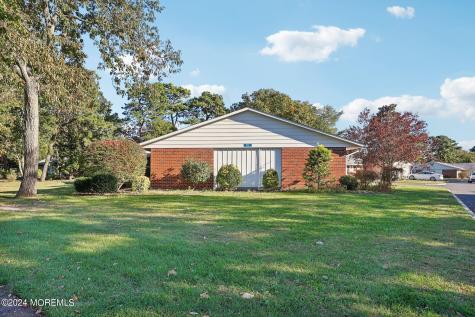961b Argyll Circle Lakewood NJ 08701