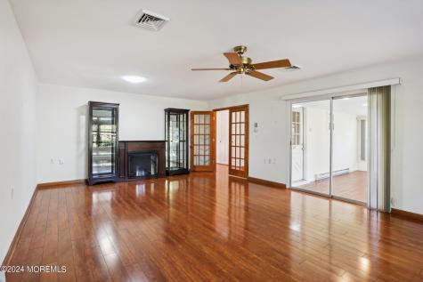 961b Argyll Circle Lakewood NJ 08701