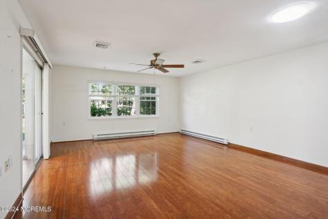 961b Argyll Circle Lakewood NJ 08701