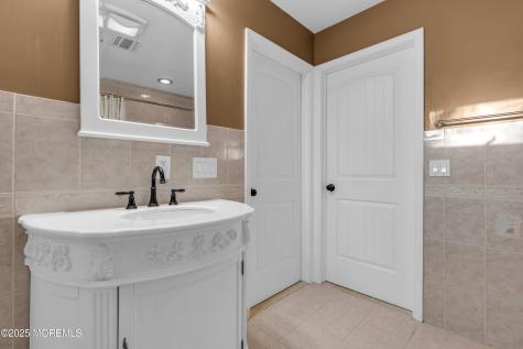 97 Navesink Avenue Highlands NJ 07732