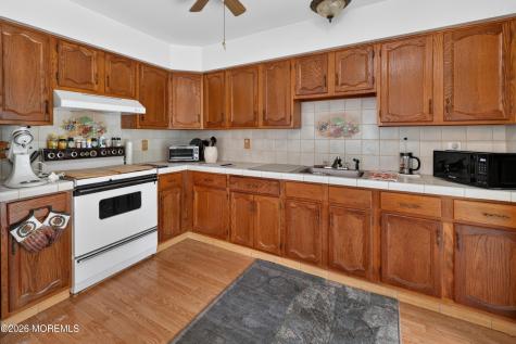 14C Amesbury Road Whiting NJ 08759