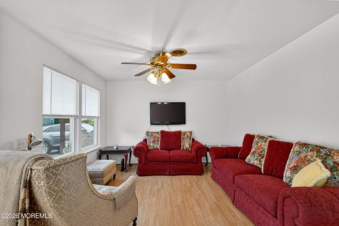 14C Amesbury Road Whiting NJ 08759