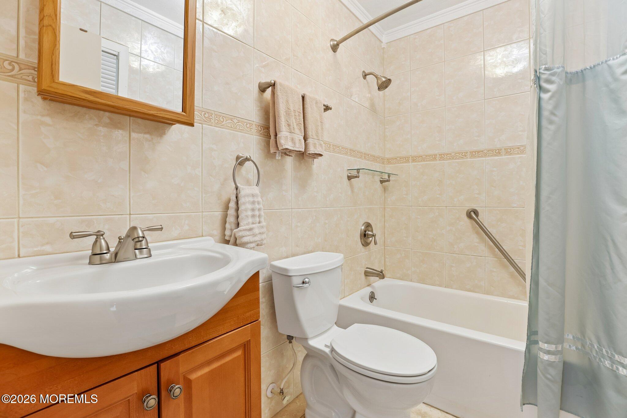 683 Vaughn Avenue Toms River NJ 08753