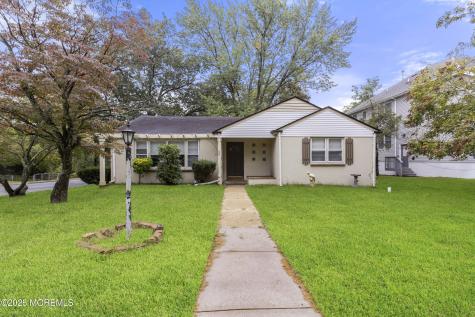 500 Caranetta Drive Lakewood NJ 08701