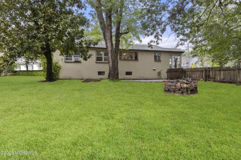 500 Caranetta Drive Lakewood NJ 08701