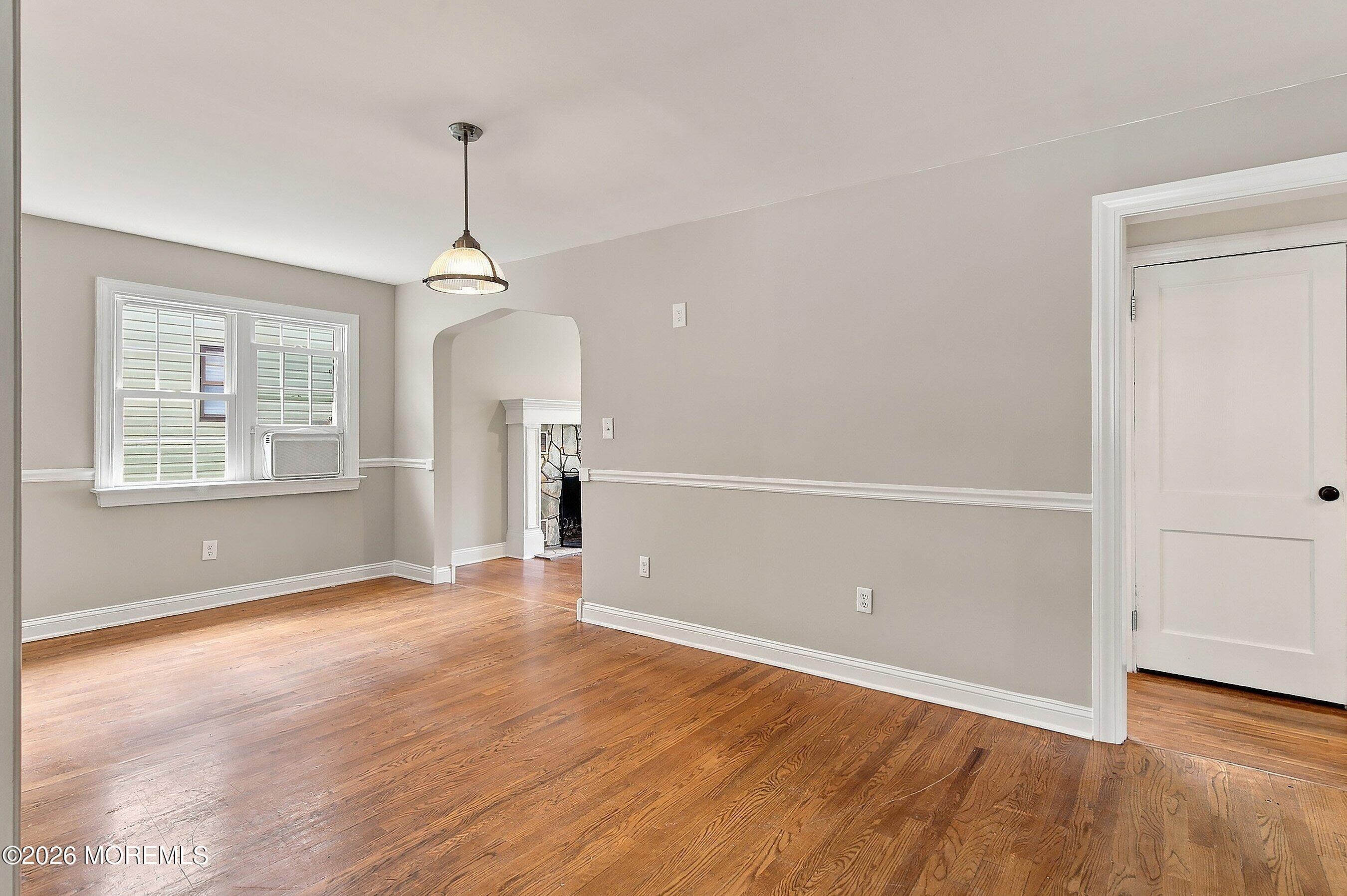 9 Hedge Street Toms River NJ 08753
