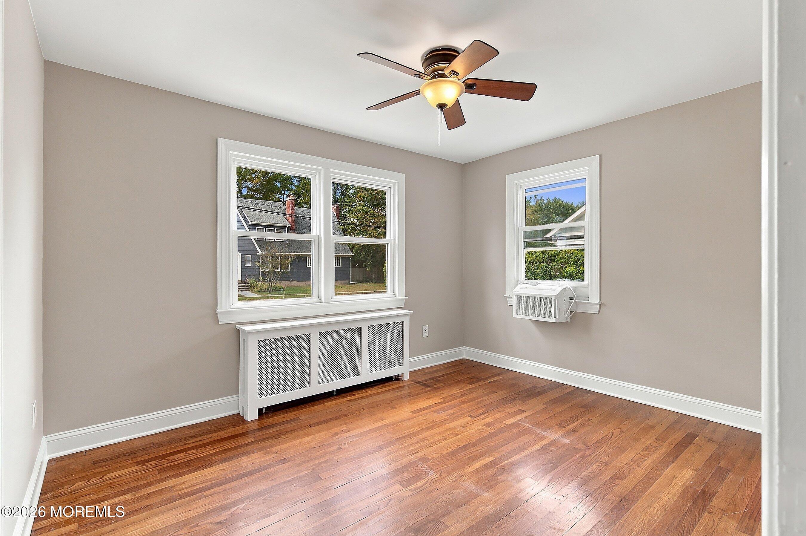 9 Hedge Street Toms River NJ 08753