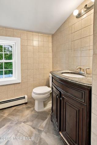 9 Hedge Street Toms River NJ 08753