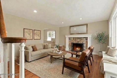 9 Hedge Street Toms River NJ 08753