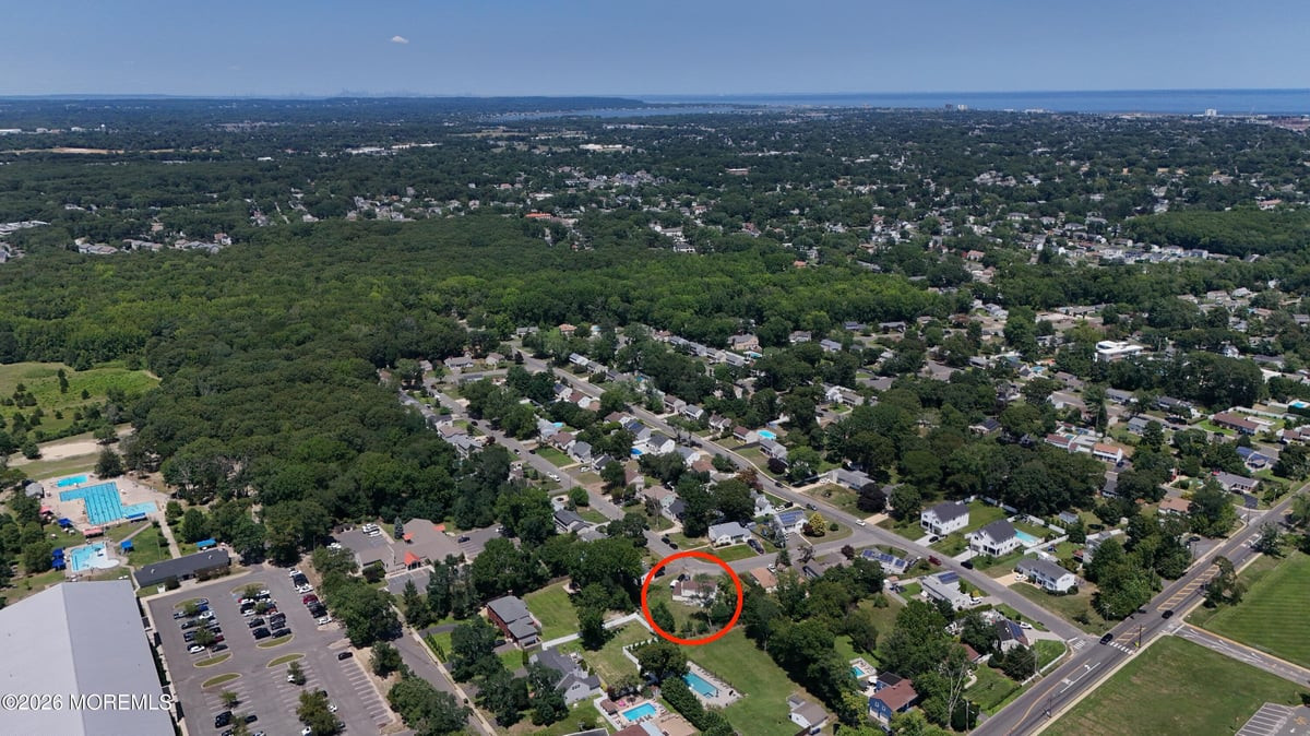 12 Arno Street Oakhurst NJ 07755