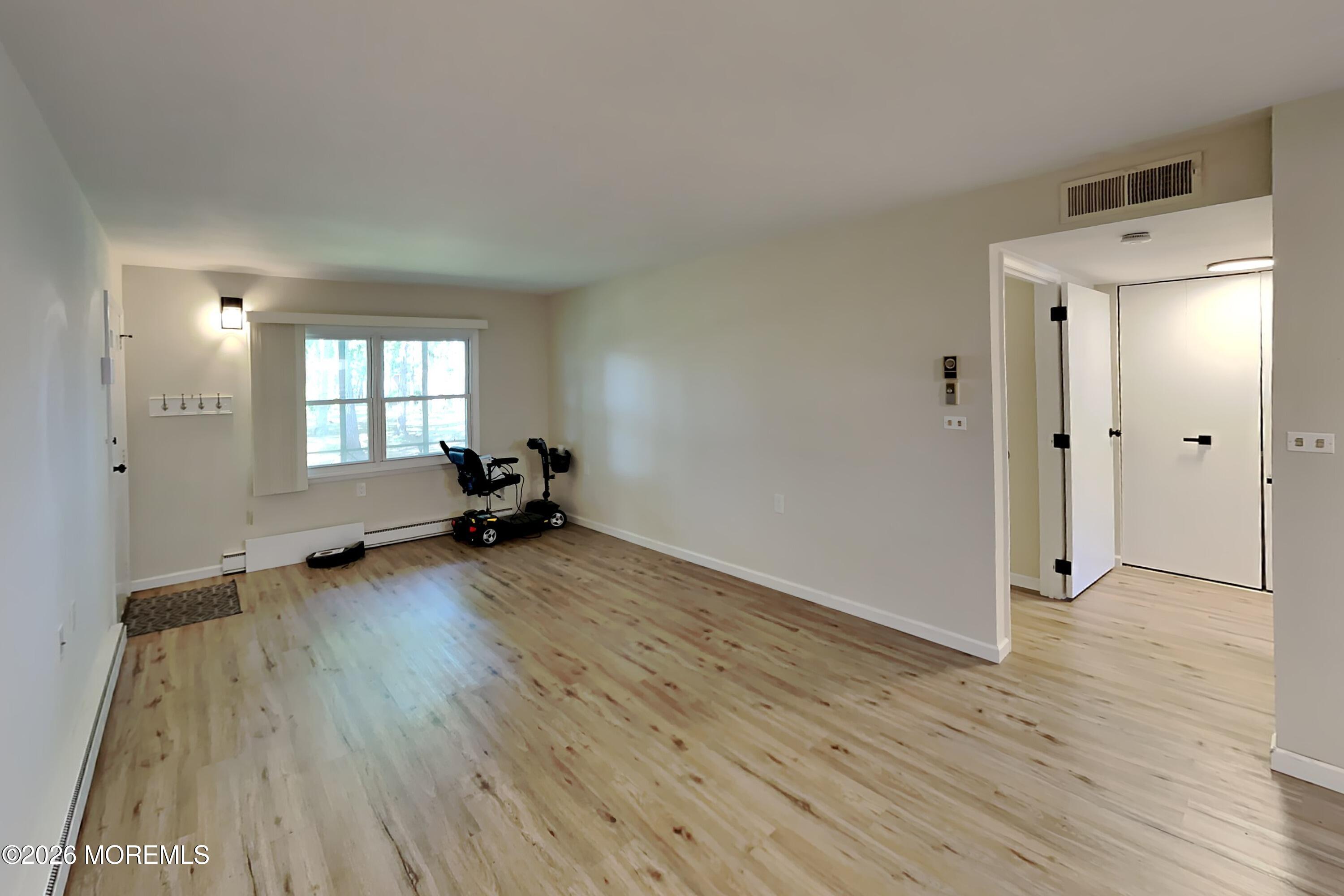 48E Cambridge Court Lakewood NJ 08701