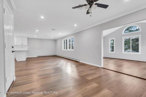 8 Venezia Street Toms River NJ 08757